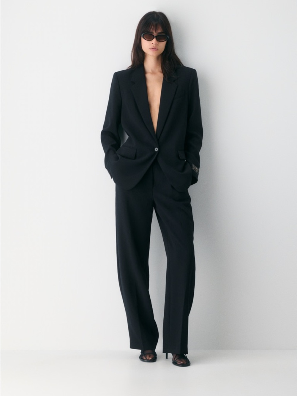 Aritzia Generation Blazer Size 2 NWT